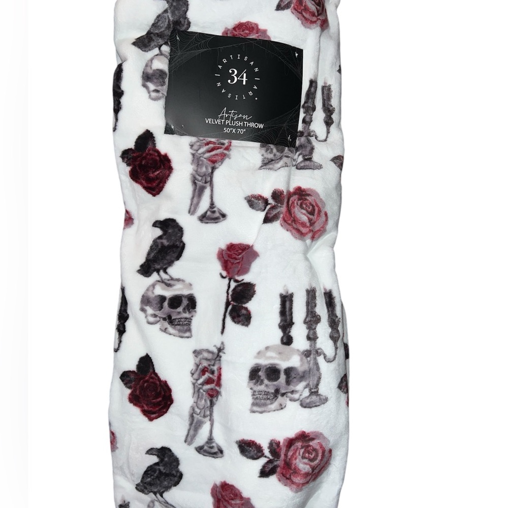 Artisan 34 Halloween Skeleton Hand Skull Raven Crow Rose Gothic candelabra Throw